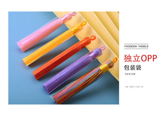 Antistatic Brush Dyed Color 8cm Silk Tassel Fringe Key Chain for Party Bag Decoration